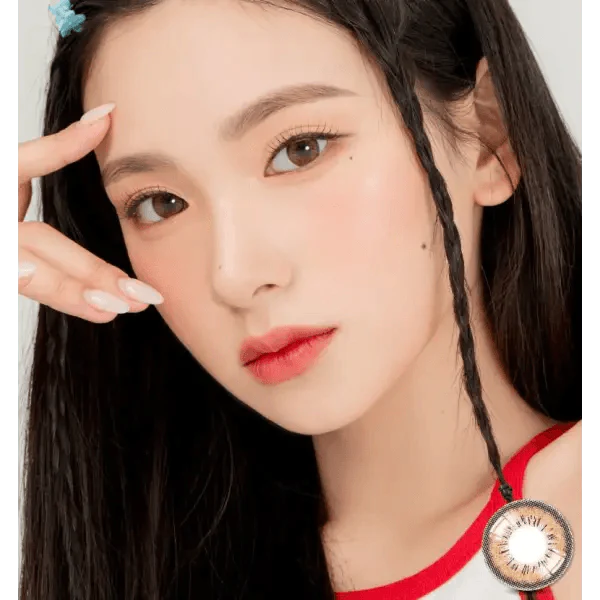 LensRang Spell Brown — model portrait showing the contact lens look