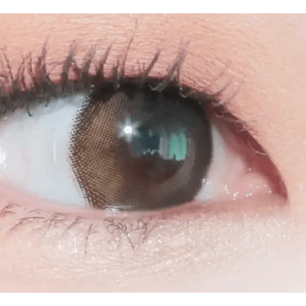 LensTown Tobetter Brown — single-eye close-up showing the contact lens appearance