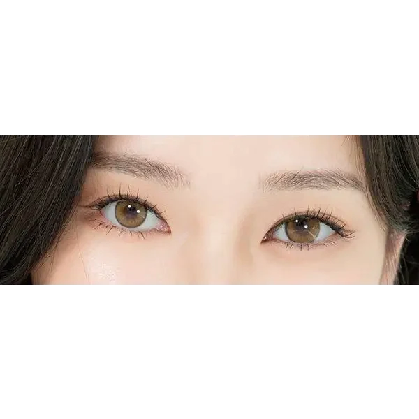 Lensrang UR Ring Brown Toric — both eyes wearing the contact lenses