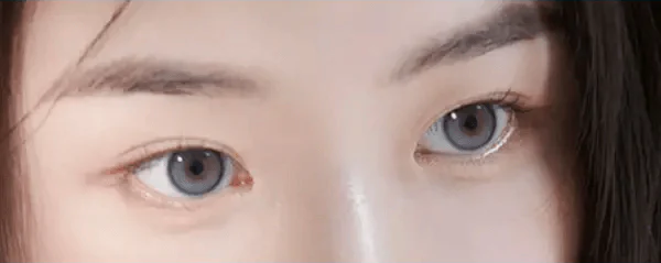 i-DOL Yurial Mul Gray — both eyes wearing the contact lenses