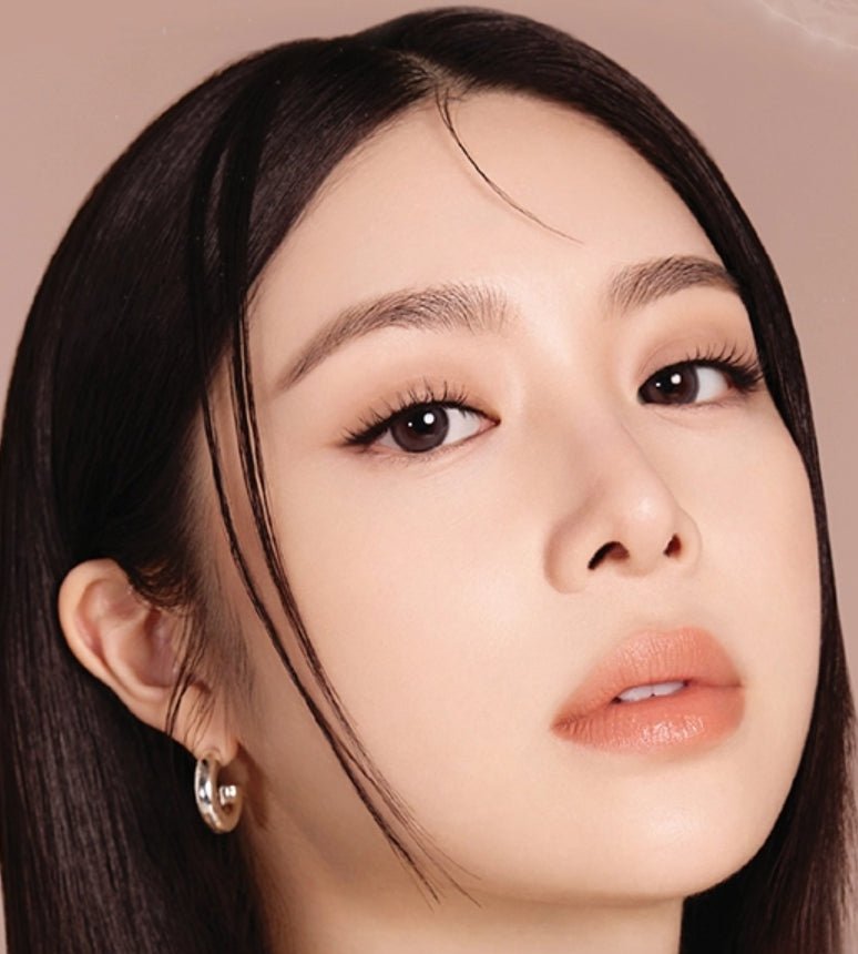Bausch & Lomb Lacelle Luminous Gray (30p) colored contact lens, 12.7mm graphic diameter, Daily wear