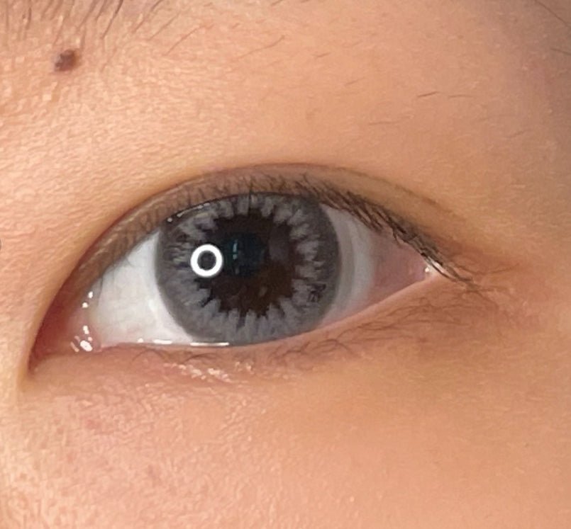Bausch + Lomb Lacelle Mystic Gray (30p) colored contact lens, 12.9mm graphic diameter, Daily wear
