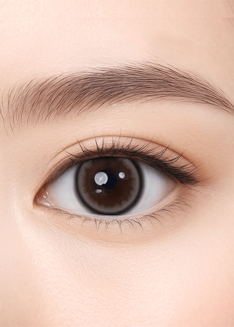 Clalen Iris MIZONG Black Daily 13.8mm — close-up view of the contact lens on an eye