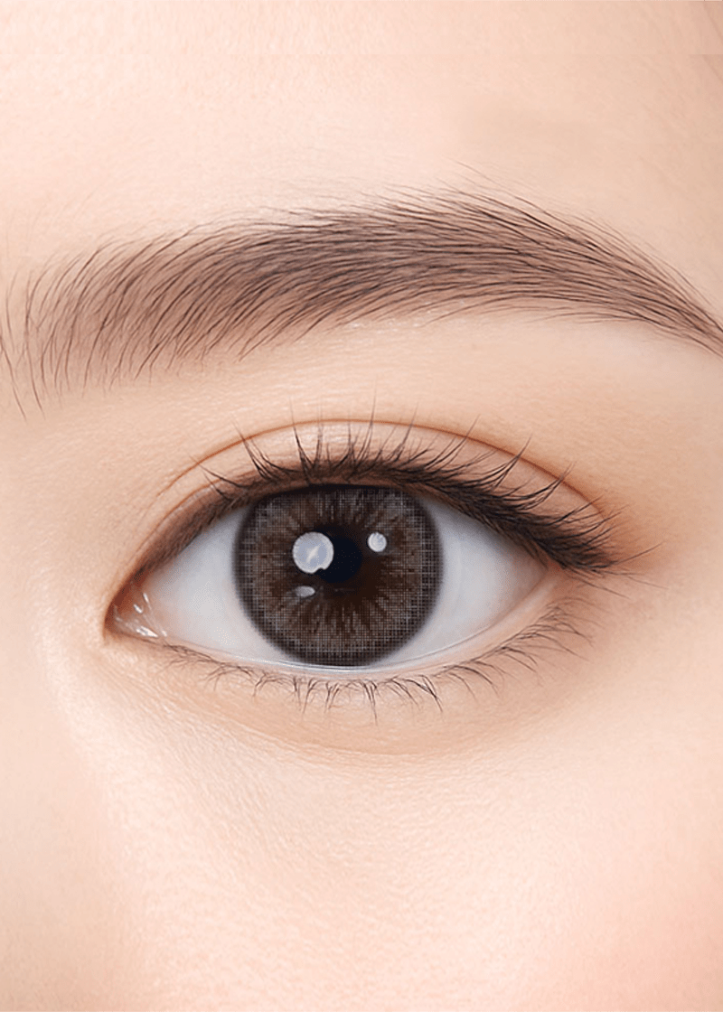 Clalen O2O2 Natural Gray Monthly 12.7mm — close-up view of the contact lens on an eye