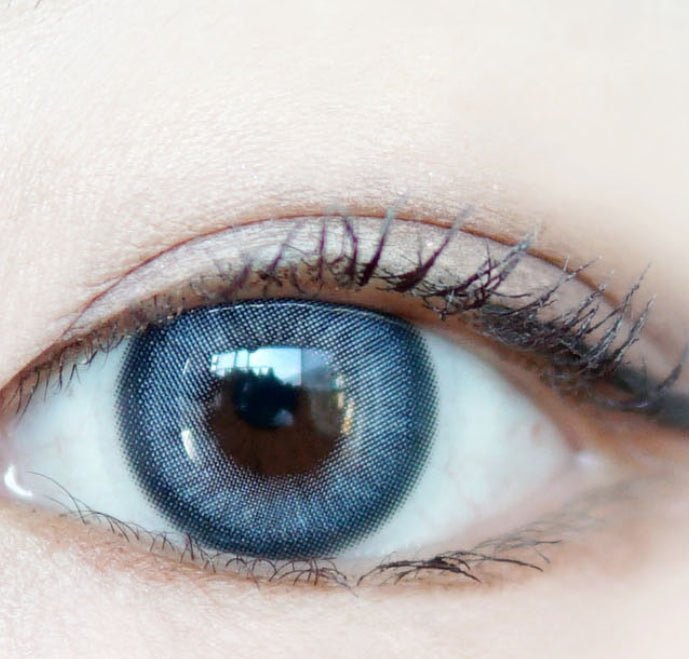 Cocoview Gling Blue colored contact lens, 13.1mm graphic diameter, Monthly wear