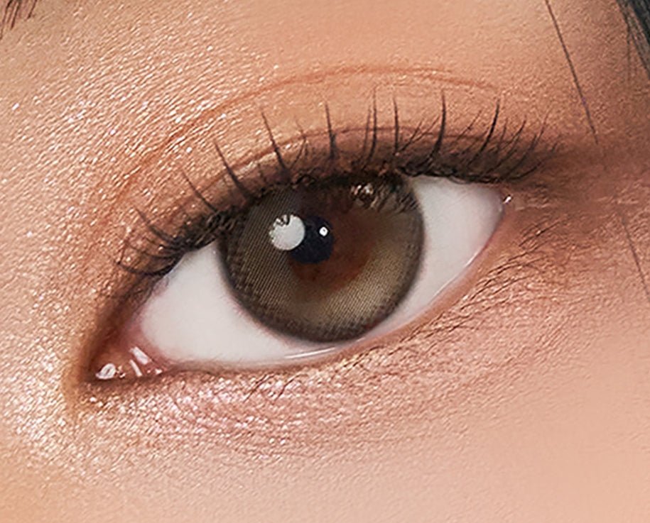 Cocoview Glow Brown colored contact lens, 13.3mm graphic diameter, Monthly wear