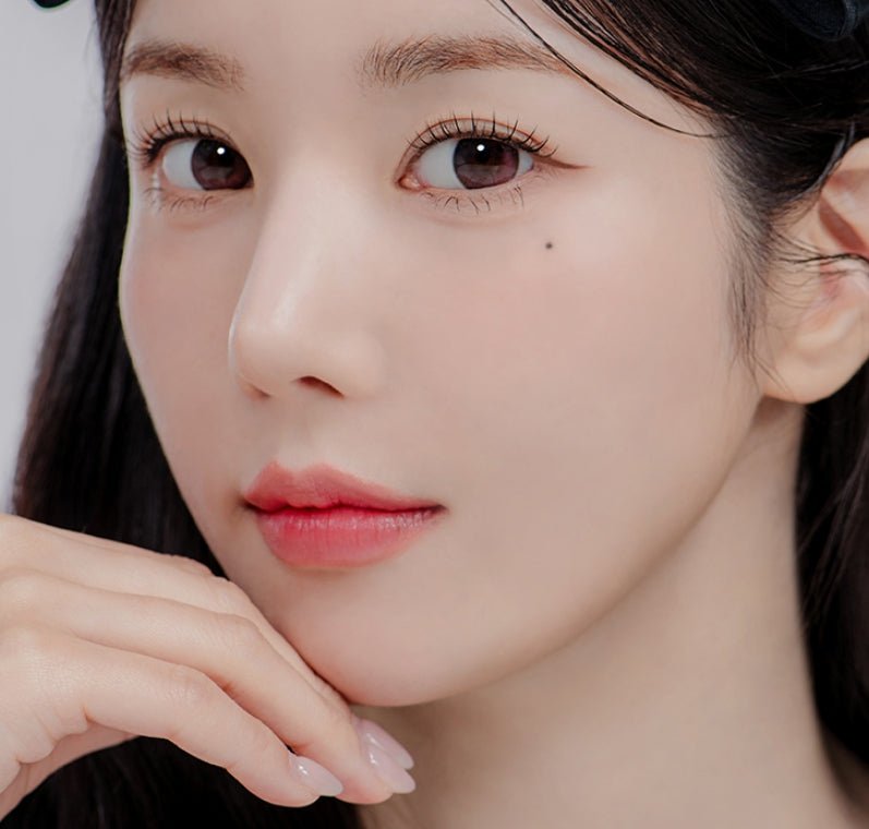 LensTown Daisy Dream Pink colored contact lens, 13.5mm graphic diameter, Monthly wear