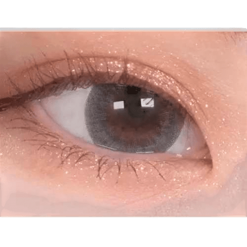 LensTown Davivi2 Gray — single-eye close-up showing the contact lens appearance