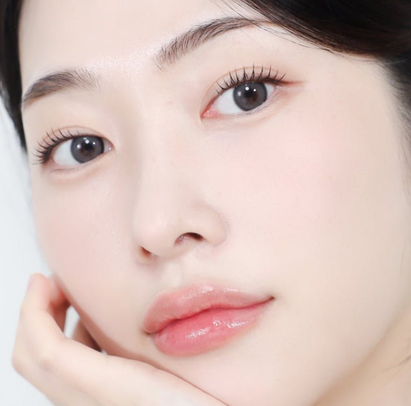 LensTown Eleva Gray colored contact lens, 13.2mm graphic diameter, Monthly wear
