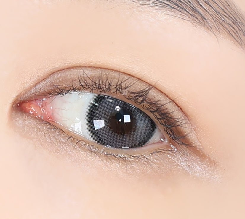 LensTown Eleva Gray colored contact lens, 13.2mm graphic diameter, Monthly wear