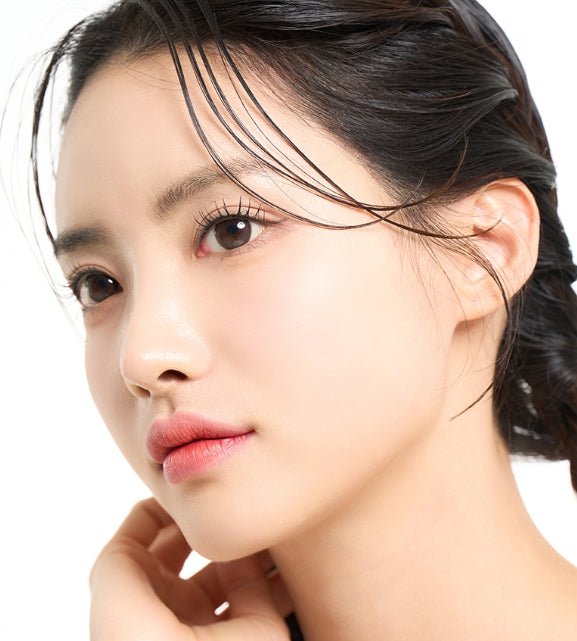 LensTown It's Me Grande Coco Choco colored contact lens, 13.8mm graphic diameter, Monthly wear