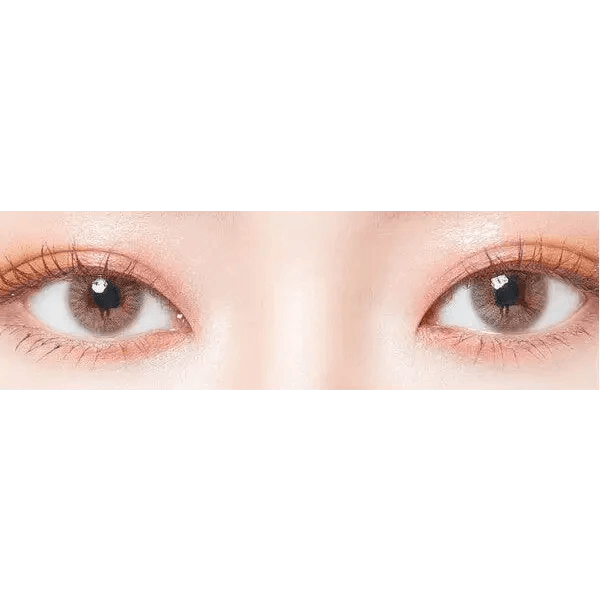 LensTown Kiralet Brown — both eyes wearing the contact lenses
