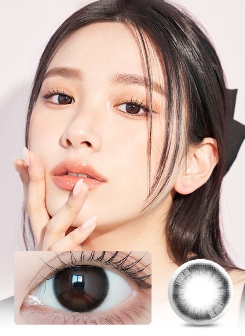 LensVery Just Max Black colored contact lens, 13.8mm graphic diameter, Monthly wear