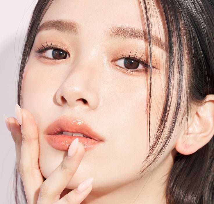 LensVery Just Max Choco colored contact lens, 13.8mm graphic diameter, Monthly wear