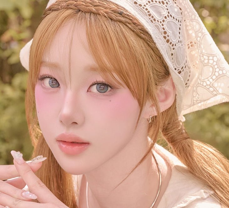 LensVery Shu Shu Blue colored contact lens, 13.6mm graphic diameter, Monthly wear
