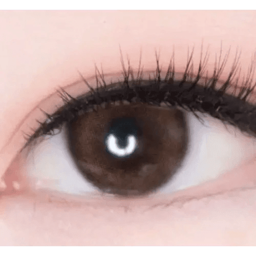Olens ViVi Ring 1Day Choco (20p) — single-eye close-up showing the contact lens appearance