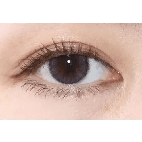Olens ViVi Ring 1Day Pink (10p) — both eyes wearing the contact lenses