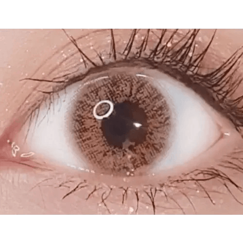 LensVery 3Brown Code3 colored contacts - on-eye close-up showing the color and design