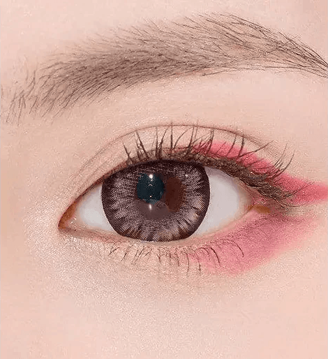 LensTown Back to Basic Macaron Pink — single-eye close-up showing the contact lens appearance