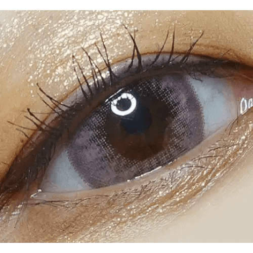 LensTown Back to Basic Street Ash Pink — single-eye close-up showing the contact lens appearance