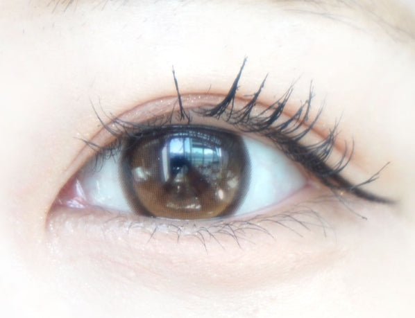 Olens Big Glowy Hazel Brown colored contact lens, 13.6mm graphic diameter, Monthly wear