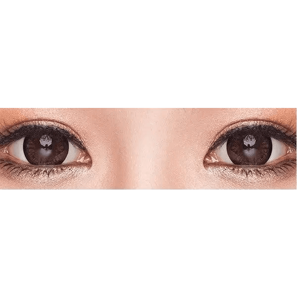 Olens Big Grang Grang Choco — both eyes wearing the contact lenses