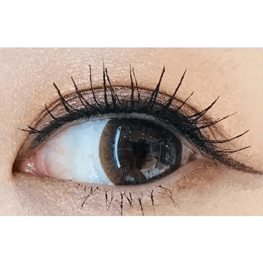 Olens BS 21 Gray — single-eye close-up showing the contact lens appearance