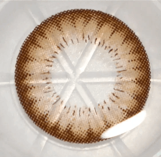 Olens Chandelier Brown — close-up of the contact lens design