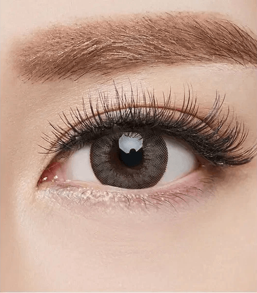 Olens Chandelier Gray — single-eye close-up showing the contact lens appearance