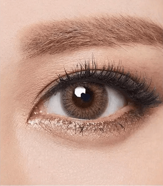 Olens Classi Mistique Gray — single-eye close-up showing the contact lens appearance
