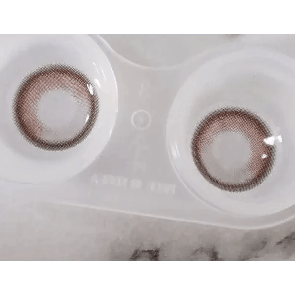 LensTown Coconut 3color Wild Burgundy — contact lenses displayed in storage cases