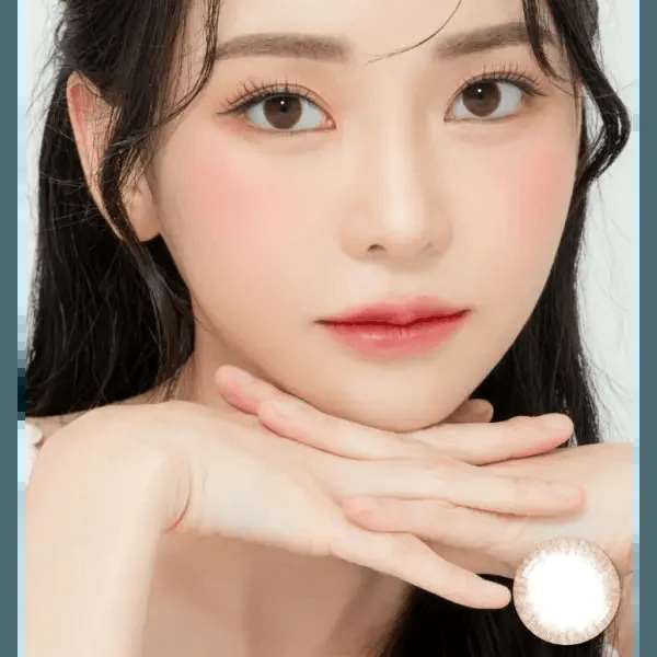 LensRang Cocoring Choco — model portrait showing the contact lens look