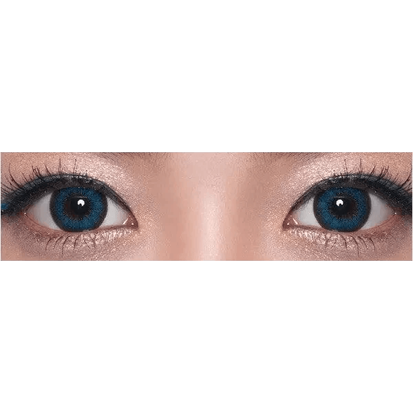 Olens Dali Extra Blue — both eyes wearing the contact lenses