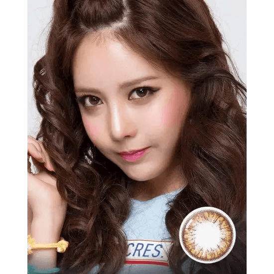 Olens Grang Grang Brown — model portrait showing the contact lens look