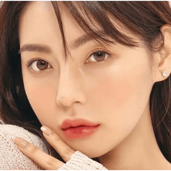 LensTown Hermera Brown — model portrait showing the contact lens look