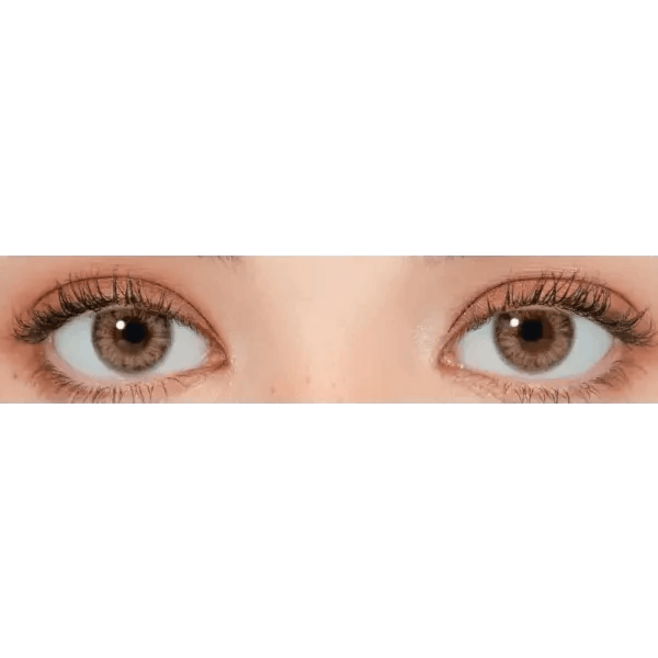 LensRang iWWi Iwwinka Hazel — single-eye close-up showing the contact lens appearance