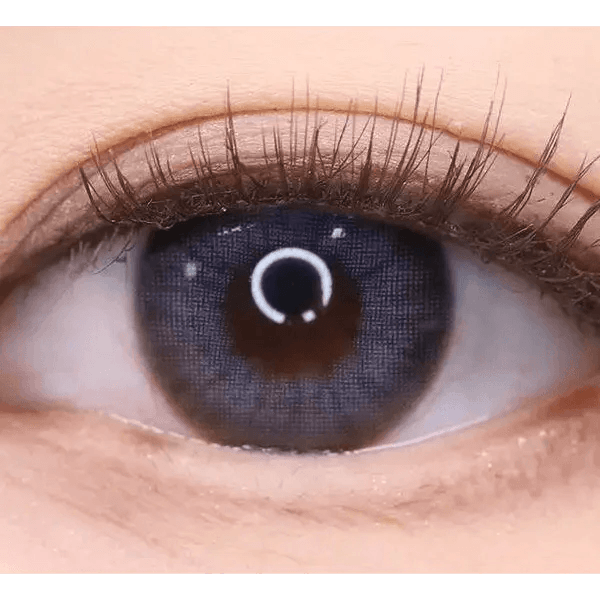LensTown Kakao Friends Neo Gray — single-eye close-up showing the contact lens appearance