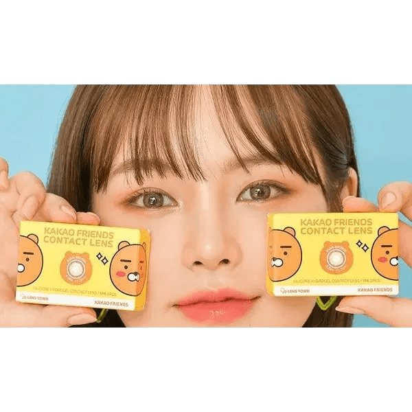 LensTown Kakao Friends Ryan Brown — model portrait showing the contact lens look