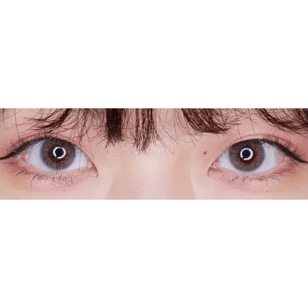 LensTown Kiralet Gray — both eyes wearing the contact lenses