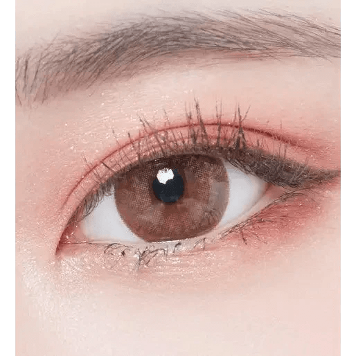 LensTown Silimedi Palm Brown — single-eye close-up showing the contact lens appearance