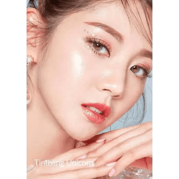 LensTown Tint Bling Unicorn Violet — model portrait showing the contact lens look