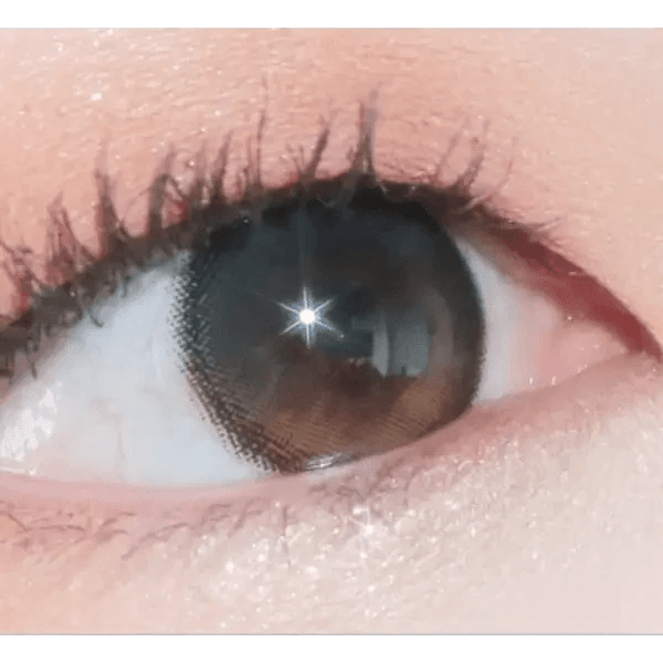 LensTown Tobetter Black — single-eye close-up showing the contact lens appearance