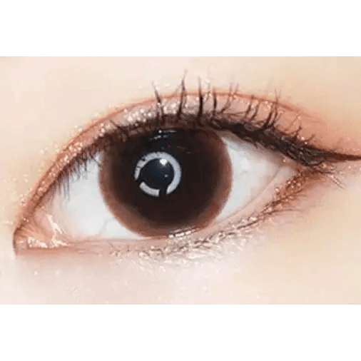 LensTown Unisome Choco — single-eye close-up showing the contact lens appearance