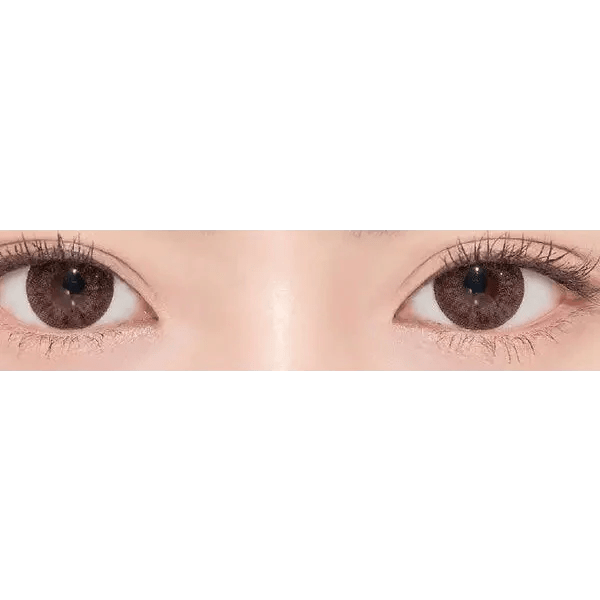 LensTown Vocati Pink — both eyes wearing the contact lenses