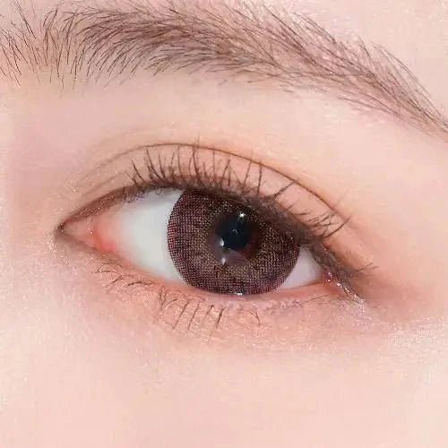 LensTown Vocati Pink — single-eye close-up showing the contact lens appearance
