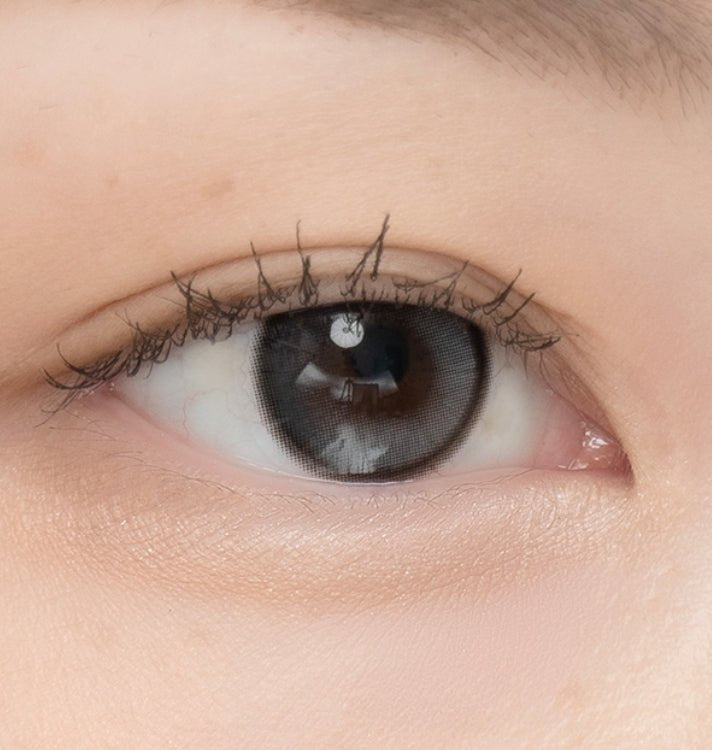 LensVery Anreen Ash Gray colored contact lens, 13.1mm graphic diameter, Monthly wear