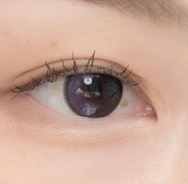 LensVery Anreen Pink Violet colored contact lens, 13.1mm graphic diameter, Monthly wear