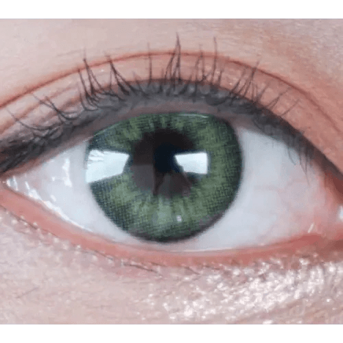 LensVery VeryTok Spring Green — single-eye close-up showing the contact lens appearance