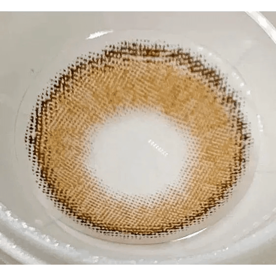LensVery Wonder Eye Circle Hazel — close-up of the contact lens design