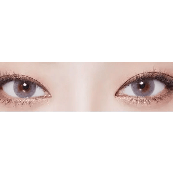 LensVery Wonder Eye Light Gray — both eyes wearing the contact lenses